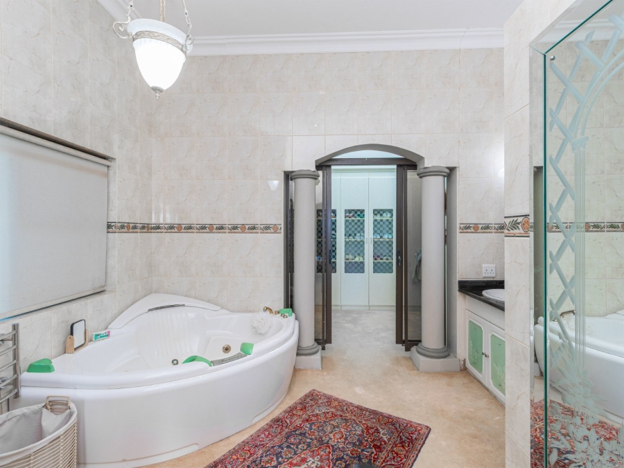 4 Bedroom Property for Sale in Kosmos Ridge North West